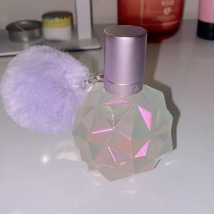 Ariana grande moonlight perfume💜